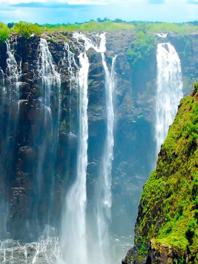 Top 10 Greatest Waterfalls in the World dairacademy